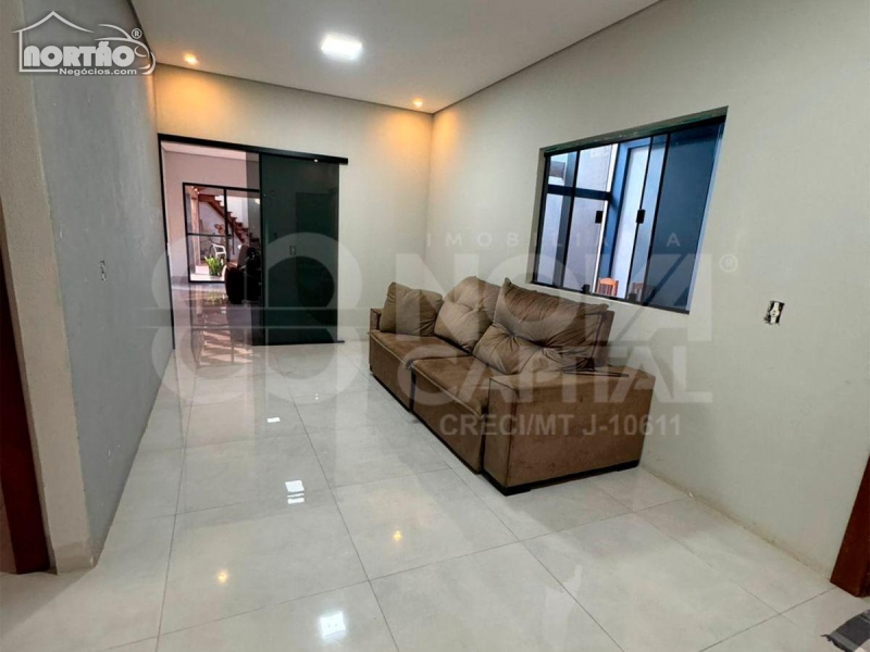 Casa à venda com 4 quartos, 250m² - Foto 7