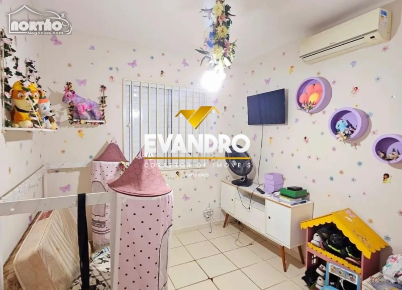 Casa à venda com 3 quartos, 110m² - Foto 5