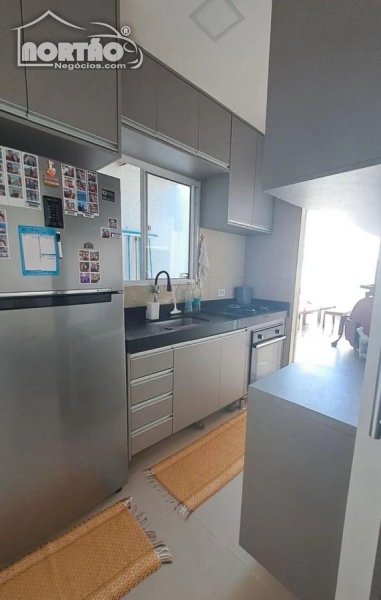 Casa à venda com 2 quartos, 83m² - Foto 6