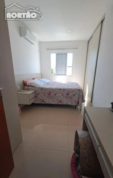 Casa à venda com 2 quartos, 83m² - Foto 10