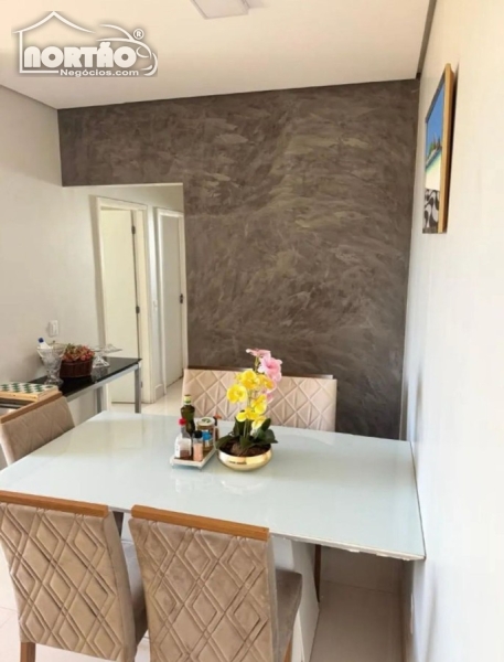 Casa à venda com 3 quartos, 78m² - Foto 2
