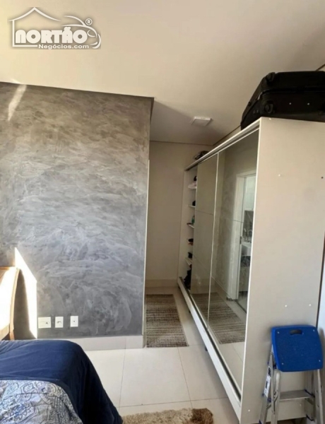 Casa à venda com 3 quartos, 78m² - Foto 3