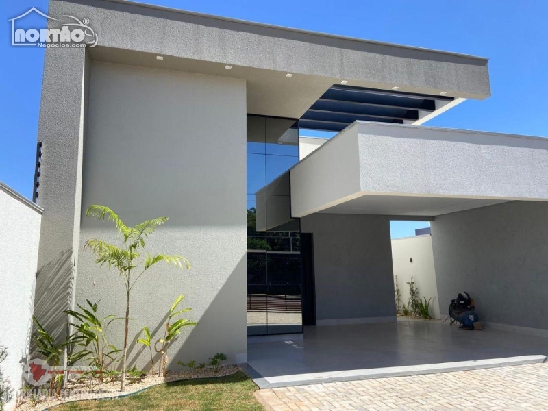 CASA a venda no JARDIM CURITIBA em Sinop/MT