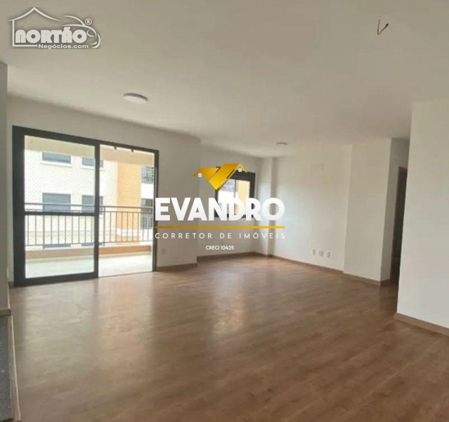 Casa à venda com 2 quartos, 78m² - Foto 1