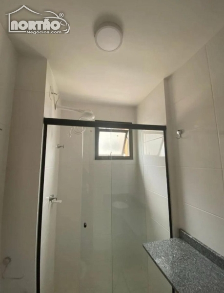 Casa à venda com 2 quartos, 78m² - Foto 8