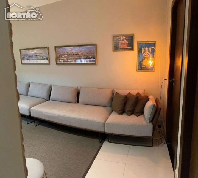 Casa à venda com 2 quartos, 90m² - Foto 4