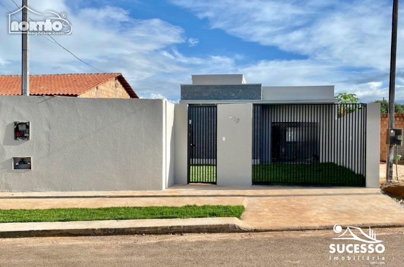 CASA A VENDA NO JARDIM SAFIRA EM SINOP/MT