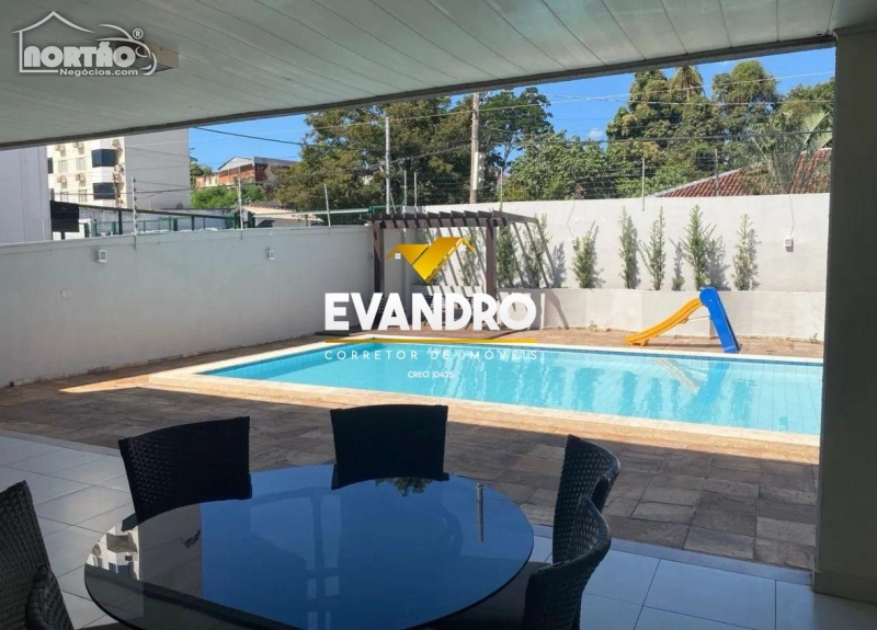 Casa à venda com 3 quartos, 100m² - Foto 2