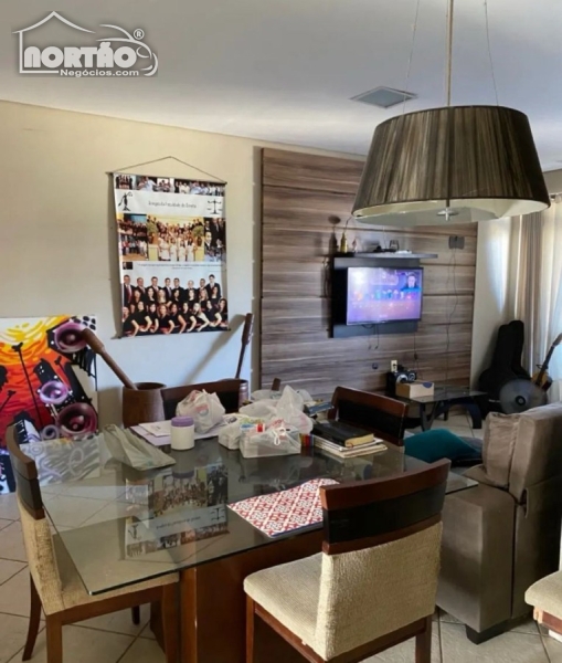 Casa à venda com 3 quartos, 100m² - Foto 7