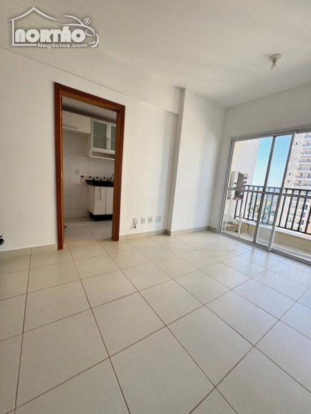 Casa à venda com 3 quartos, 73m² - Foto 5