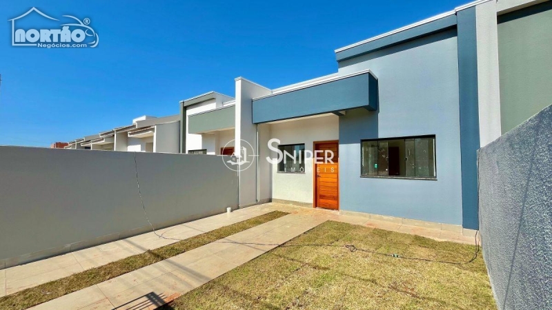Casa à venda com 2 quartos, 64m² - Foto 9