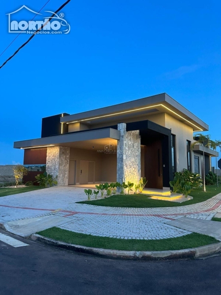 CASA A VENDA NO AQUARELA DOS POEMAS EM SINOP/MT