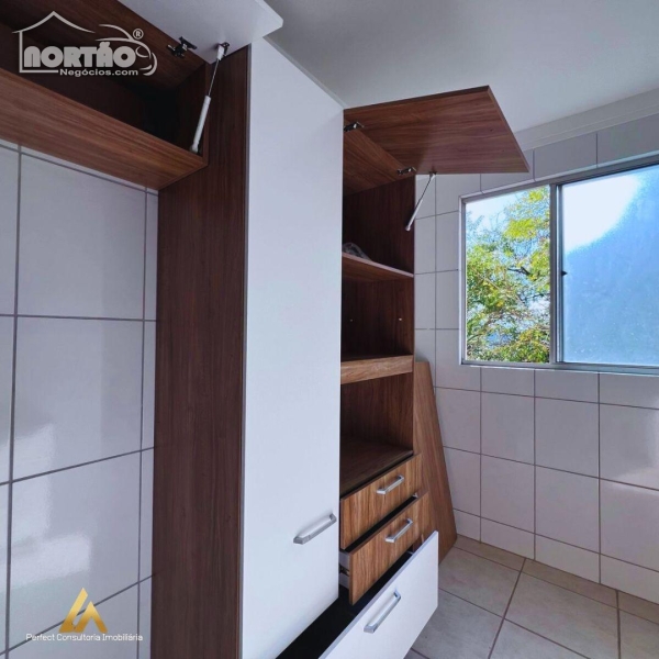 Casa à venda com 3 quartos - Foto 2