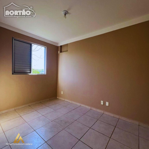 Casa à venda com 3 quartos - Foto 7