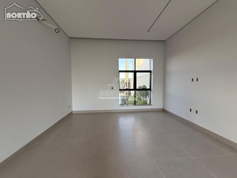 Casa à venda com 4 quartos, 125m² - Foto 5