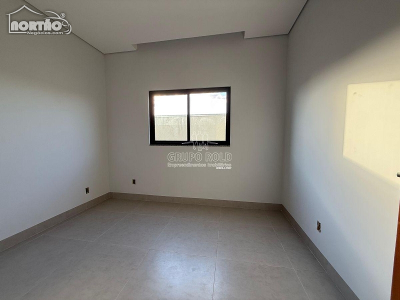 Casa à venda com 4 quartos, 125m² - Foto 7