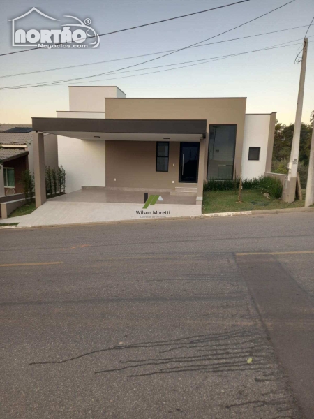 CASA A VENDA NO RESIDENCIAL VILA VICTORIA EM ITUPEVA/SP