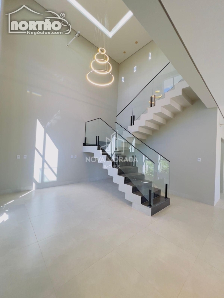 Casa à venda com 4 quartos, 220m² - Foto 5