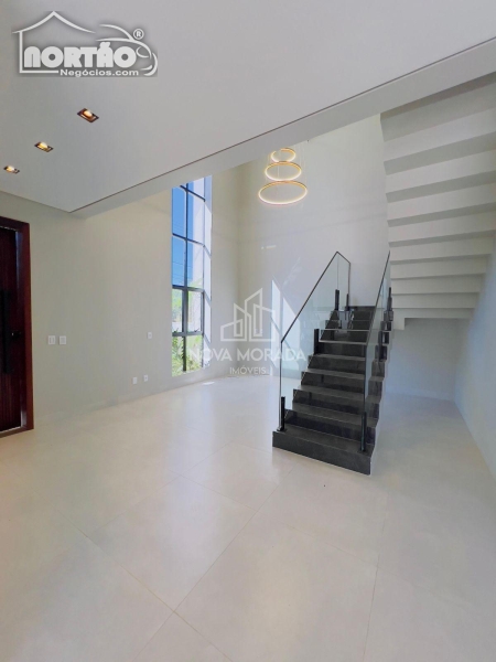 Casa à venda com 4 quartos, 220m² - Foto 6