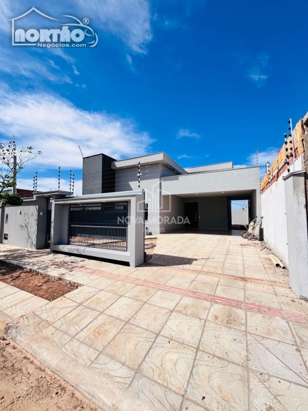 CASA A VENDA NO JARDIM SANTA ROSA EM SINOP/MT