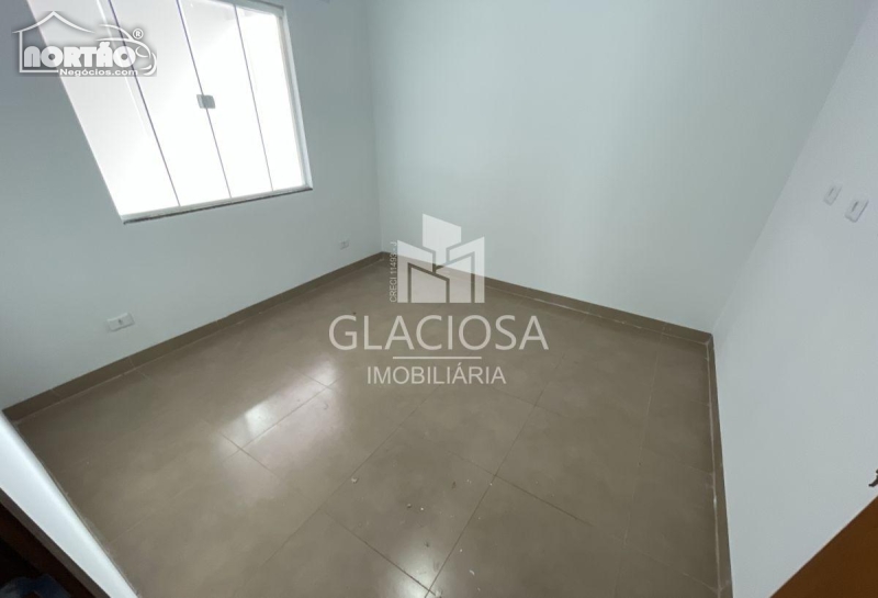 Casa à venda com 3 quartos, 89m² - Foto 4