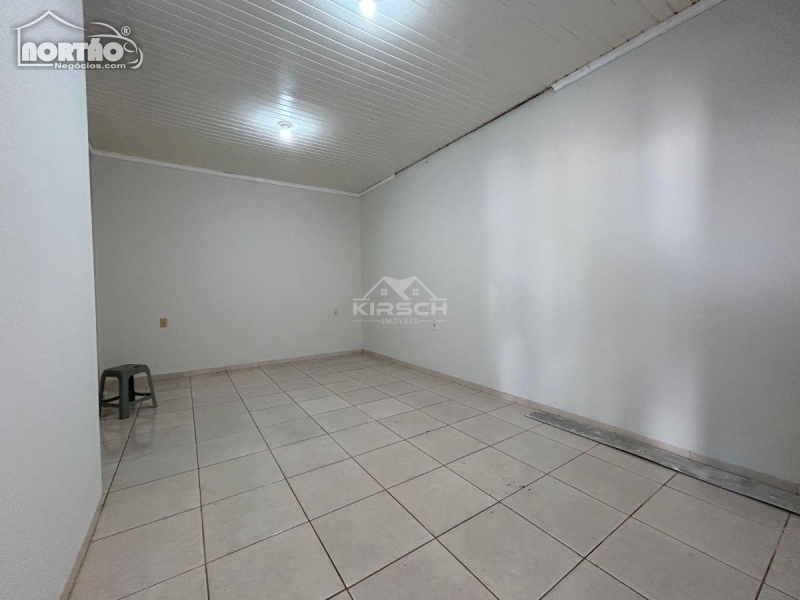 Casa à venda com 3 quartos, 60m² - Foto 5