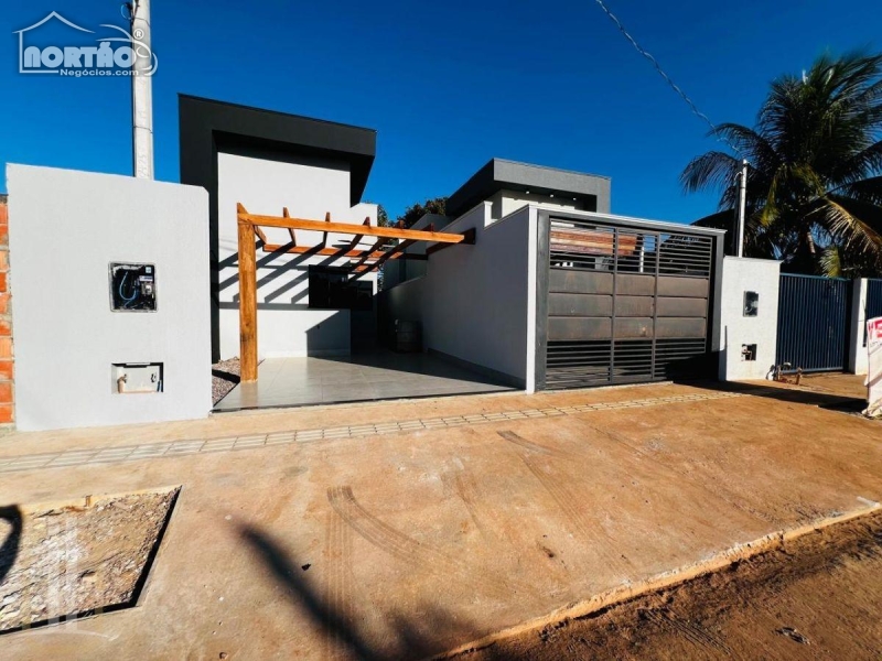 Casa à venda com 2 quartos - Foto 1