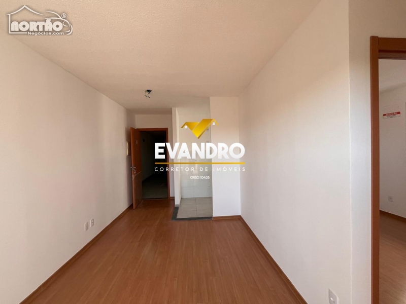 Casa à venda com 2 quartos, 40m² - Foto 6
