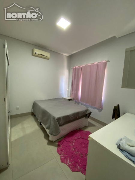 Casa à venda com 3 quartos, 175m² - Foto 8