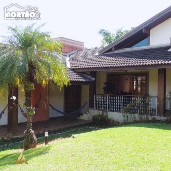 Casa à venda com 4 quartos, 350m² - Foto 8