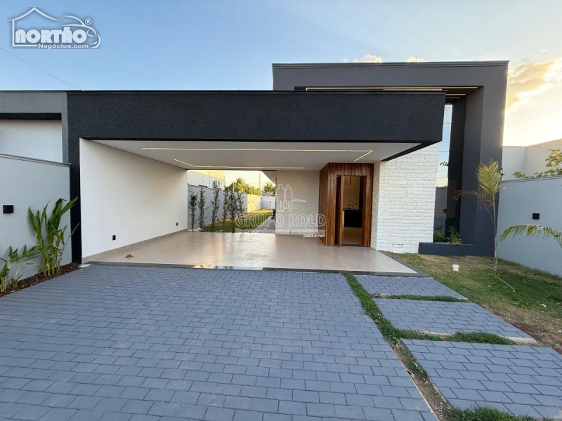 CASA a venda no JARDIM NAPOLES em Sinop/MT