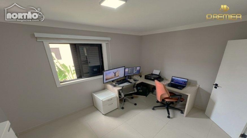 Casa à venda com 5 quartos, 96m² - Foto 8