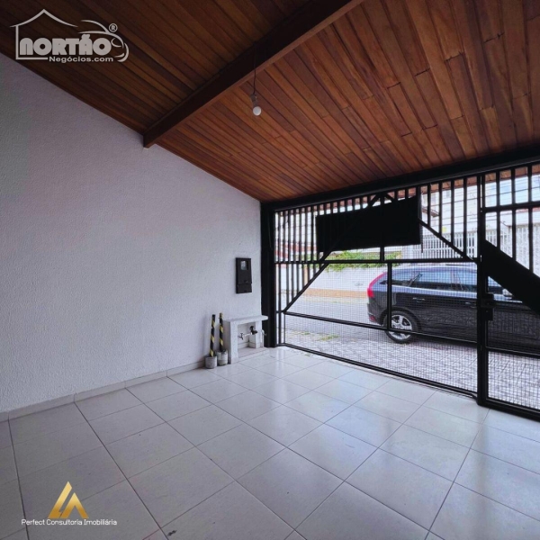 CASA PARA LOCAÇÃO NO CENTRO EM TAUBATÉ/SP
