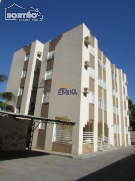 Casa à venda com 2 quartos, 48m² - Foto 2