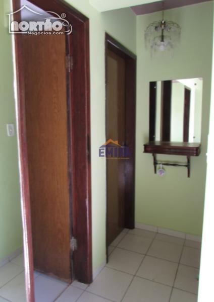 Casa à venda com 2 quartos, 48m² - Foto 4