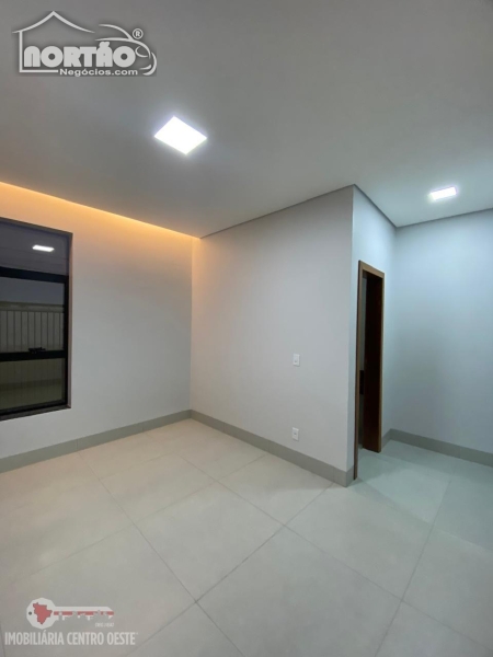 Casa à venda com 3 quartos, 80m² - Foto 8