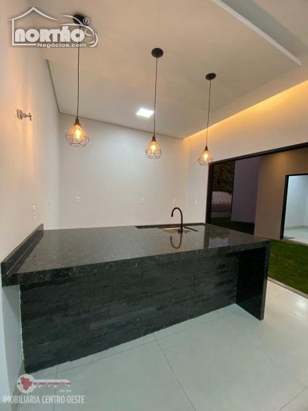 Casa à venda com 3 quartos, 80m² - Foto 5