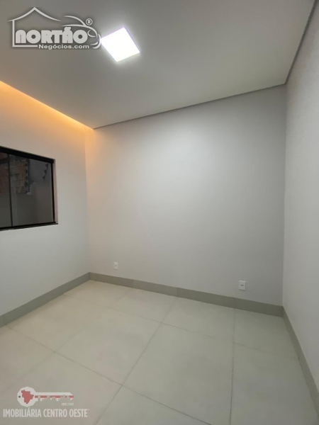 Casa à venda com 3 quartos, 80m² - Foto 7