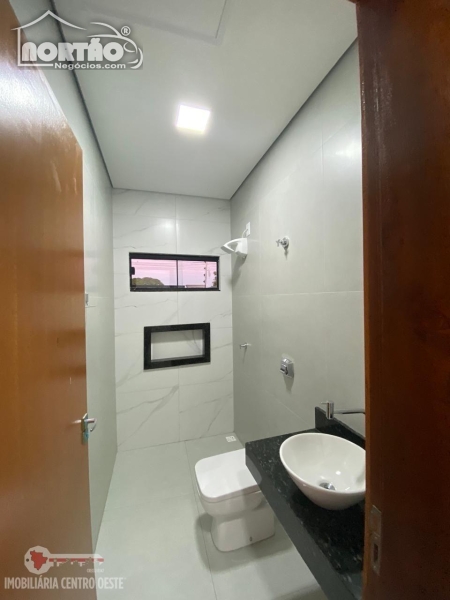Casa à venda com 3 quartos, 80m² - Foto 8