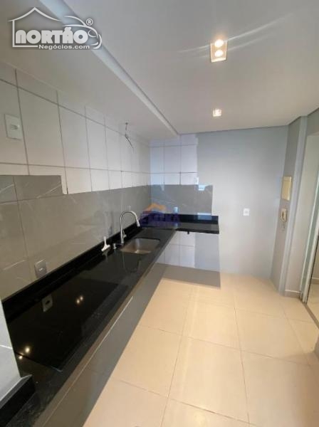 Casa à venda com 2 quartos, 59m² - Foto 8