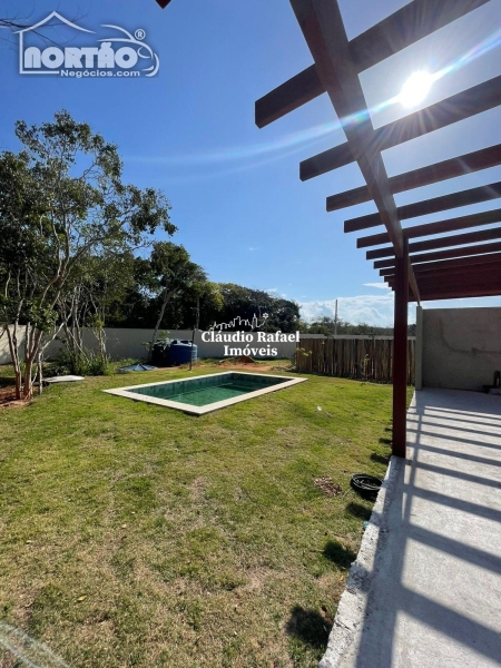 Casa à venda com 5 quartos, 148m² - Foto 2