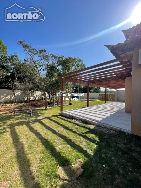 Casa à venda com 5 quartos, 148m² - Foto 3