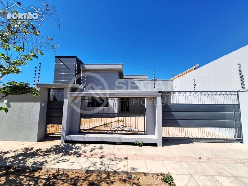 CASA a venda no JARDIM SANTA ROSA em Sinop/MT