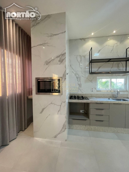 Casa à venda com 3 quartos, 77m² - Foto 7