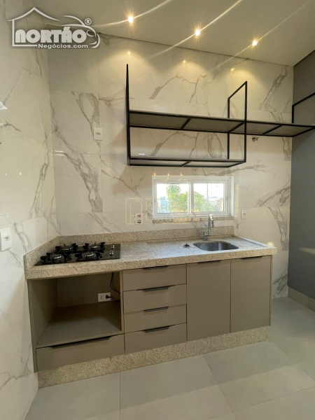 Casa à venda com 3 quartos, 77m² - Foto 9