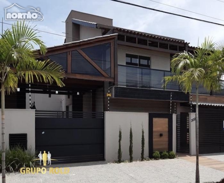 SOBRADO a venda no JARDIM ITÁLIA em Sinop/MT