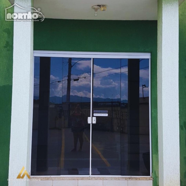 Casa à venda com 3 quartos, 54m² - Foto 2