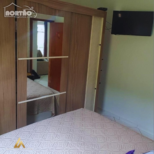 Casa à venda com 3 quartos, 54m² - Foto 4