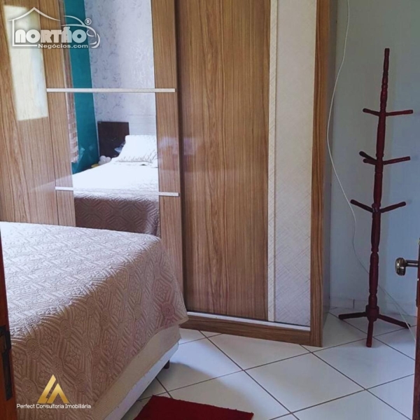 Casa à venda com 3 quartos, 54m² - Foto 5