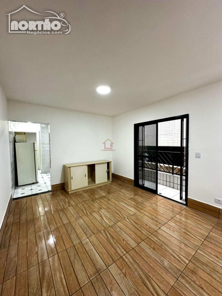 Apartamento a venda no TUPI em Praia Grande/SP